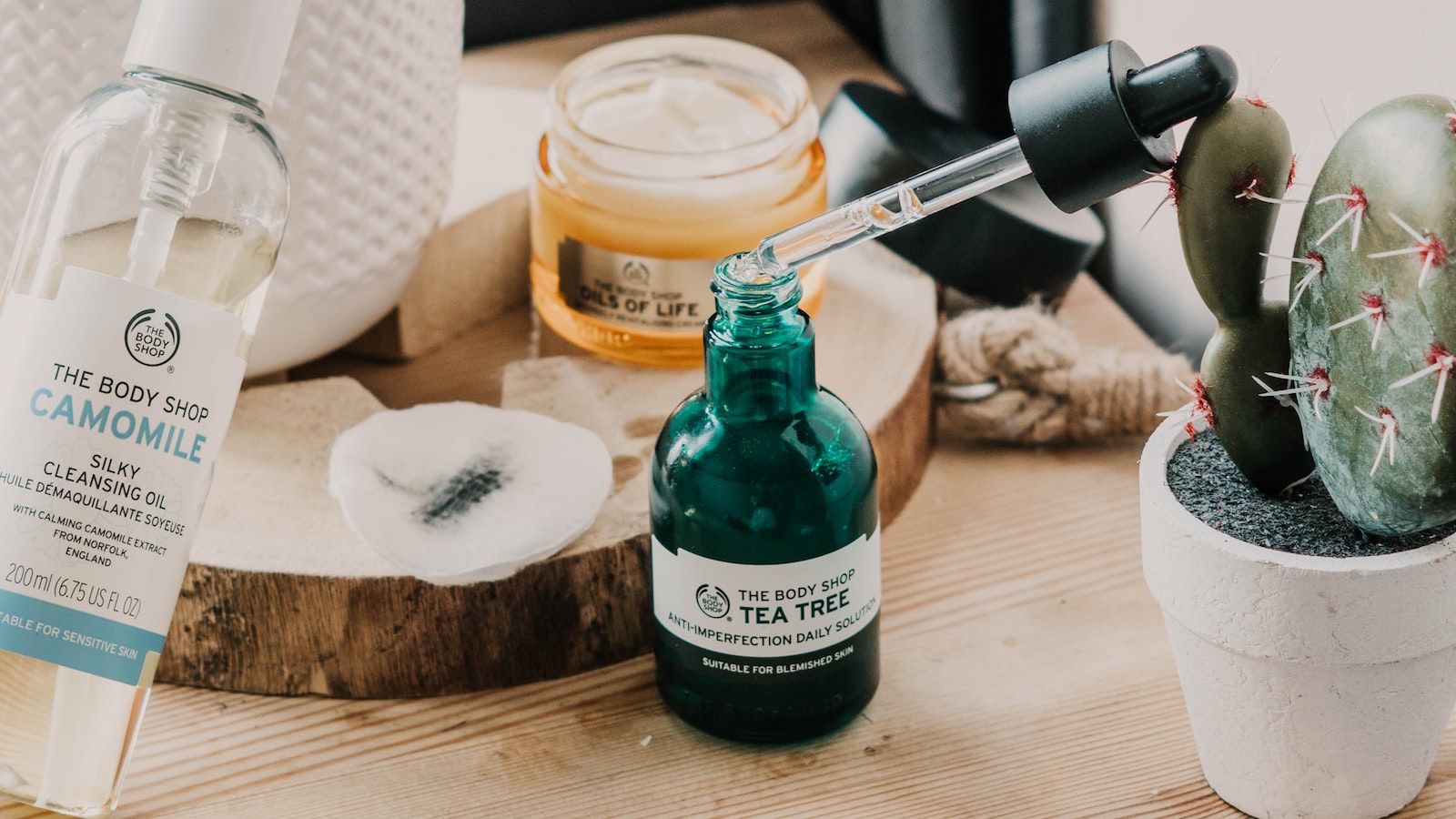 『不必要物品售賣  恢復債務平衡』